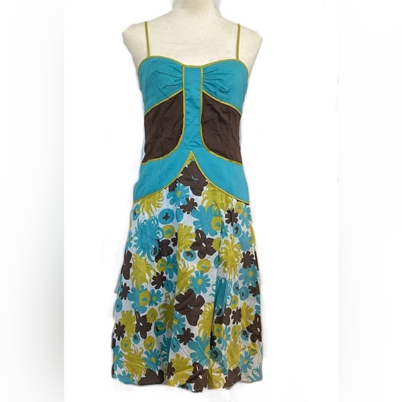 BCBGMaxAzria Dresses & Skirts - 90’s Vintage BCBG Retro Floral Dress